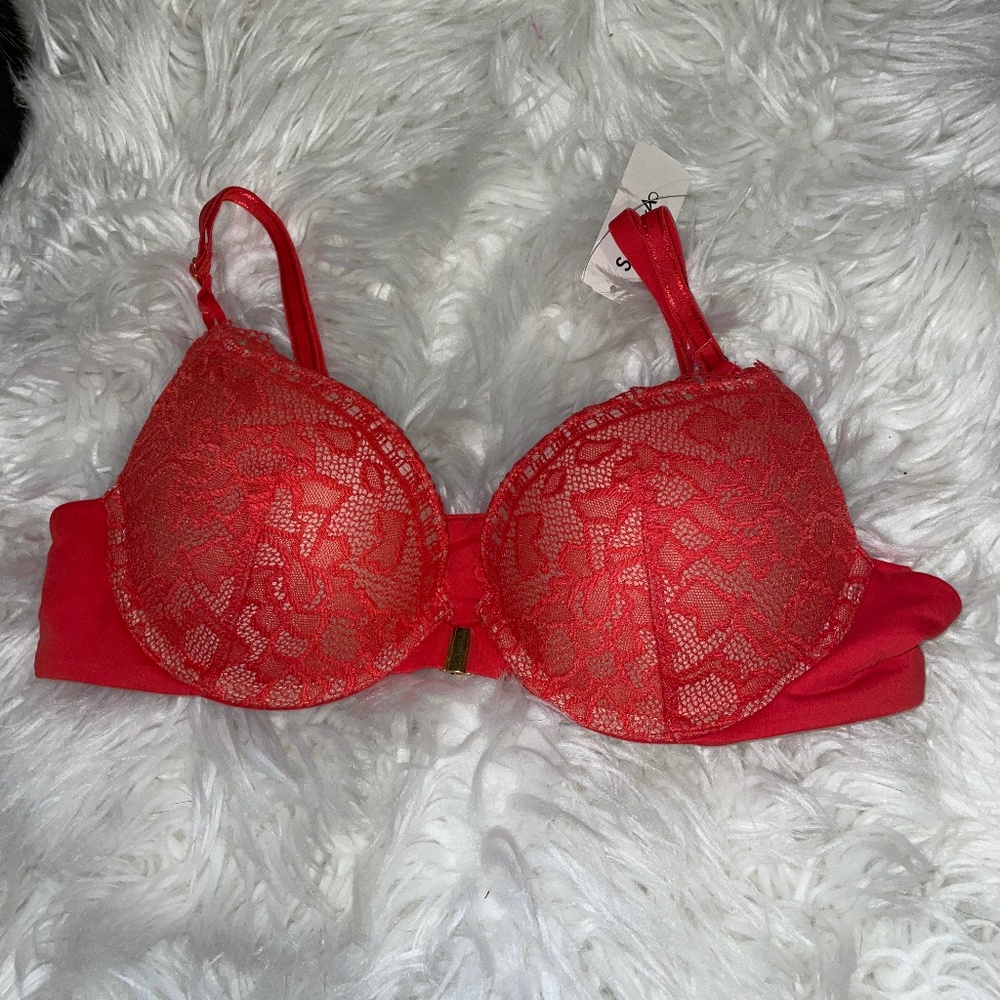 Soma Bra Size 36A red vamp-embraceable, enchanting lace front clasp NWT